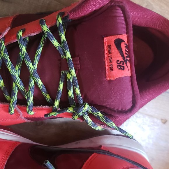 Nike sb crimson laser dunk low 11 - Picture 6 of 12